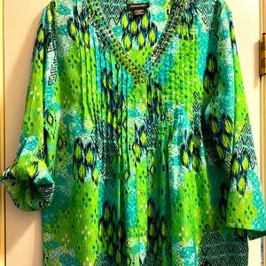 Notations multi-color roll sleeves top